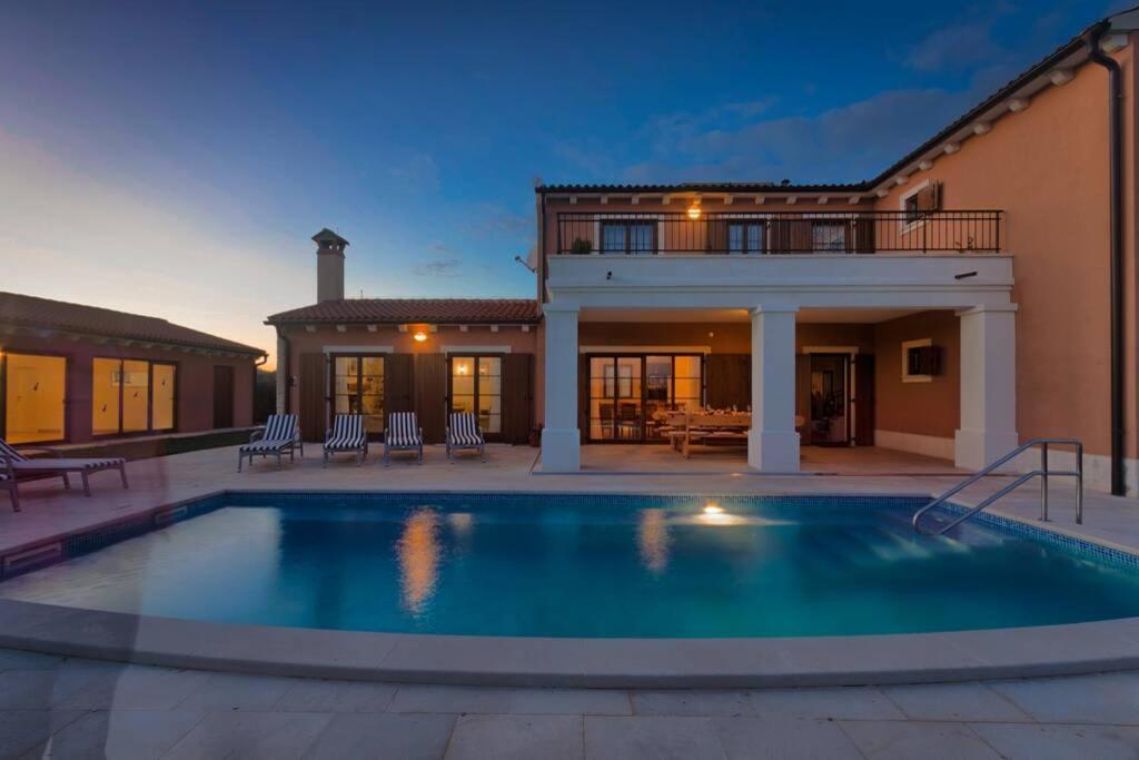 Villa Kanco Barban Ngoại thất bức ảnh